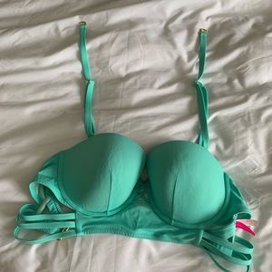 Victoria’s Secret underwire bikini top